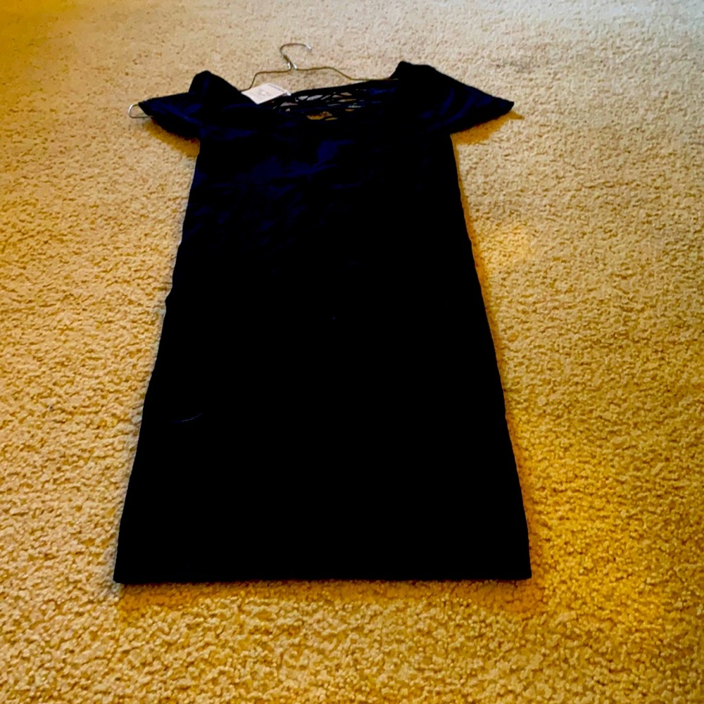 black bebe dress